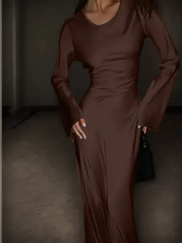 Imagen 2 del producto Vestido largo de satén a medida para mujer con lazo en la cintura corsé, cuello redondo clásico y mangas acampanadas dramáticas, vestido de noche de lujo