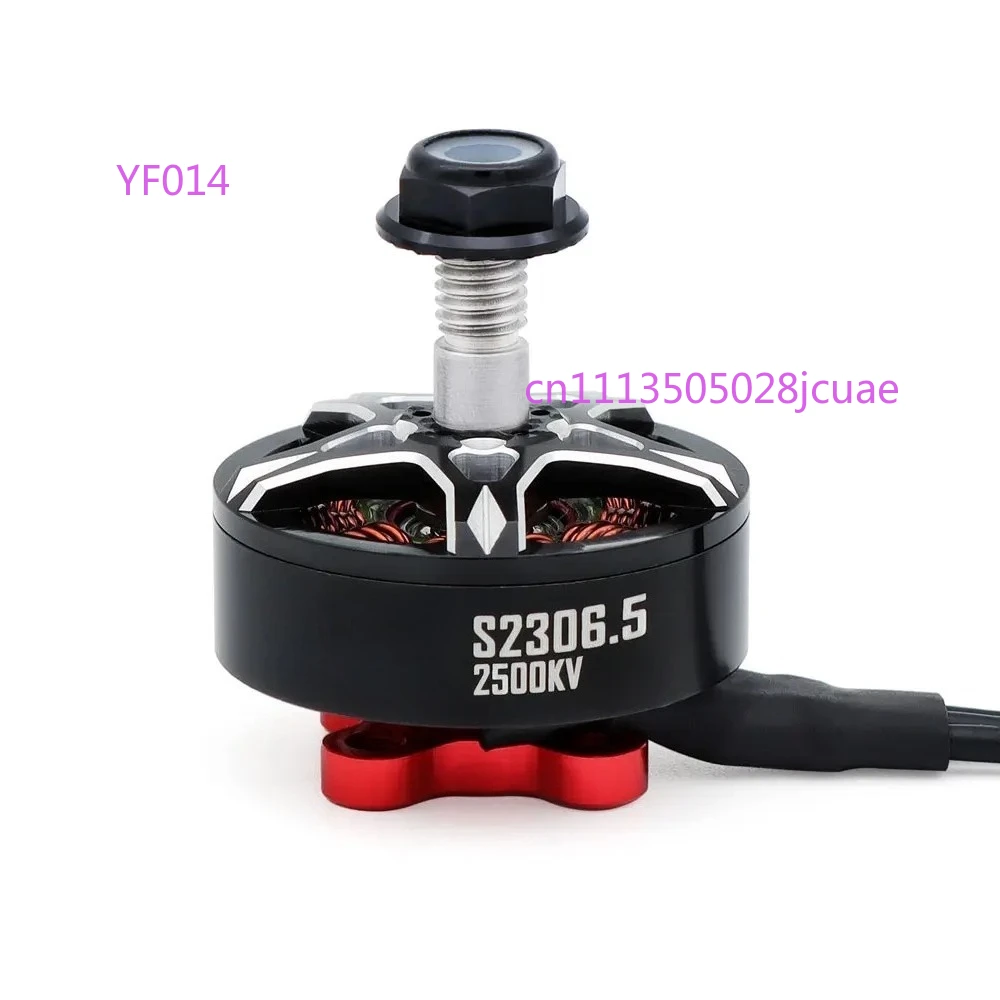 

Бесщеточный двигатель BAT S 2306.5 1800KV для соревнований по дрон-фристайлу с фиксированным крылом