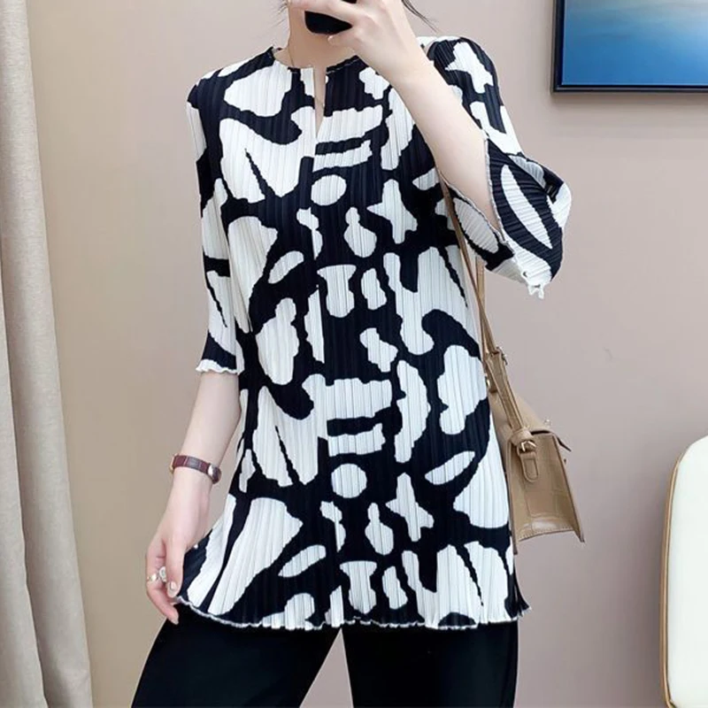 

Retro pleated top for women's cardigan buckle medium length pleated clothes, 2023 Chinese style digital printing