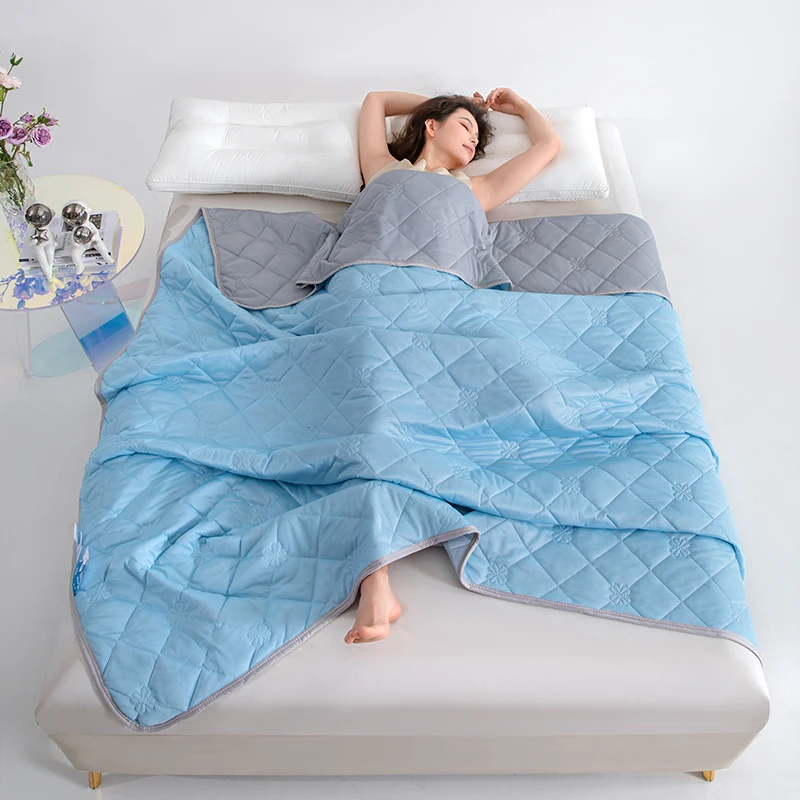 

New Soft Cooling Blanket Lightweight Smooth Air Condition Comforter Lightweight Summer Cool Quilt Double Side Cold Bedspread