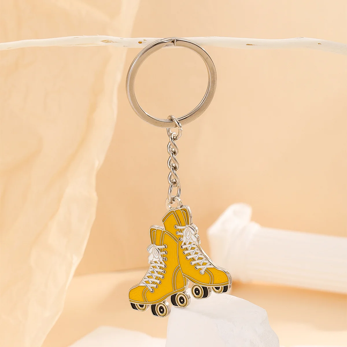 Cute Skating Shoes Keychain gift Pendant for MINI Coopers R50 R52 R53 R55 R56 R58 R60 R61 F54 F55 F56 F60 Countryman