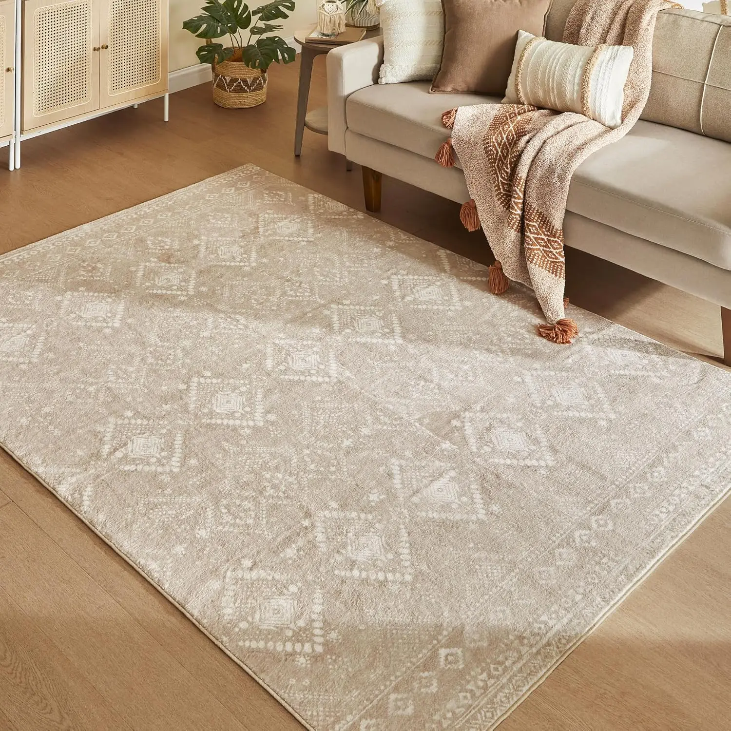 SONGMICS HOME Area Rug, 160 x 230 cm Rug for Bedroom, Living Room Rug, Non-Slip Carpet, Home Decor