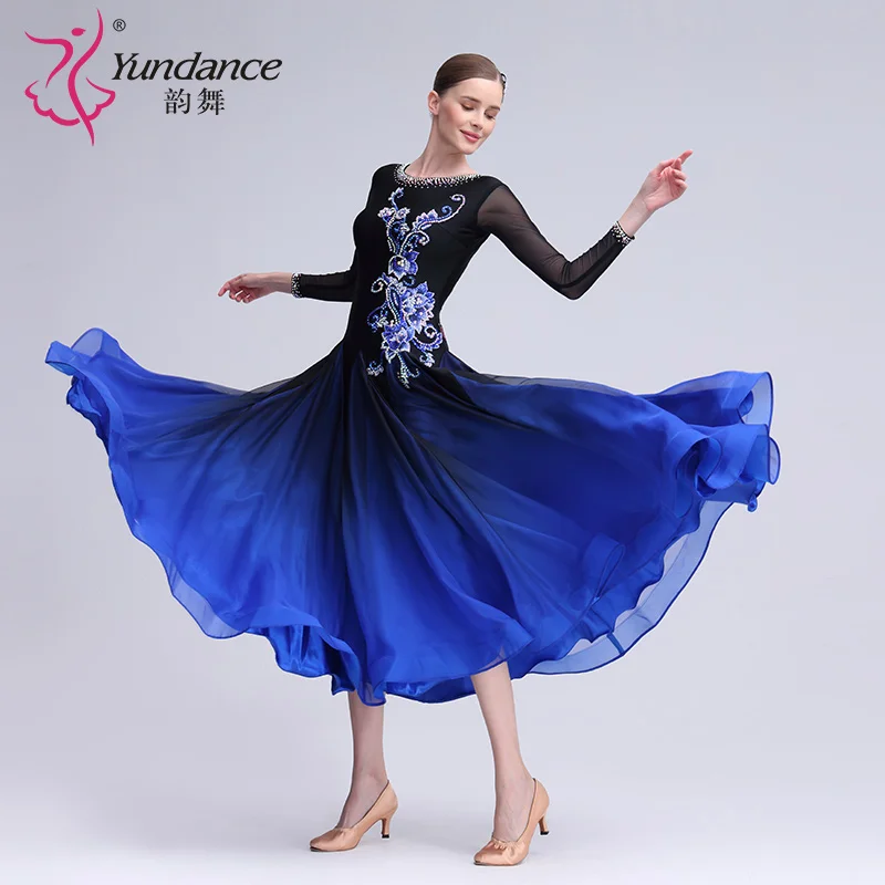 

M-24030 New Women Modern Dance Rhinestone Color Diversity Dress Ballroom National Standard Waltz Competition Performance