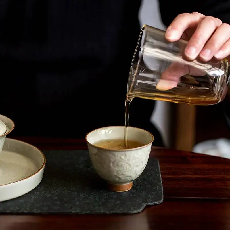Wuyintang honey Glaze Handmade Relief Master Single Ceramic Tasting Personal Cup Kung Fu Tea Set