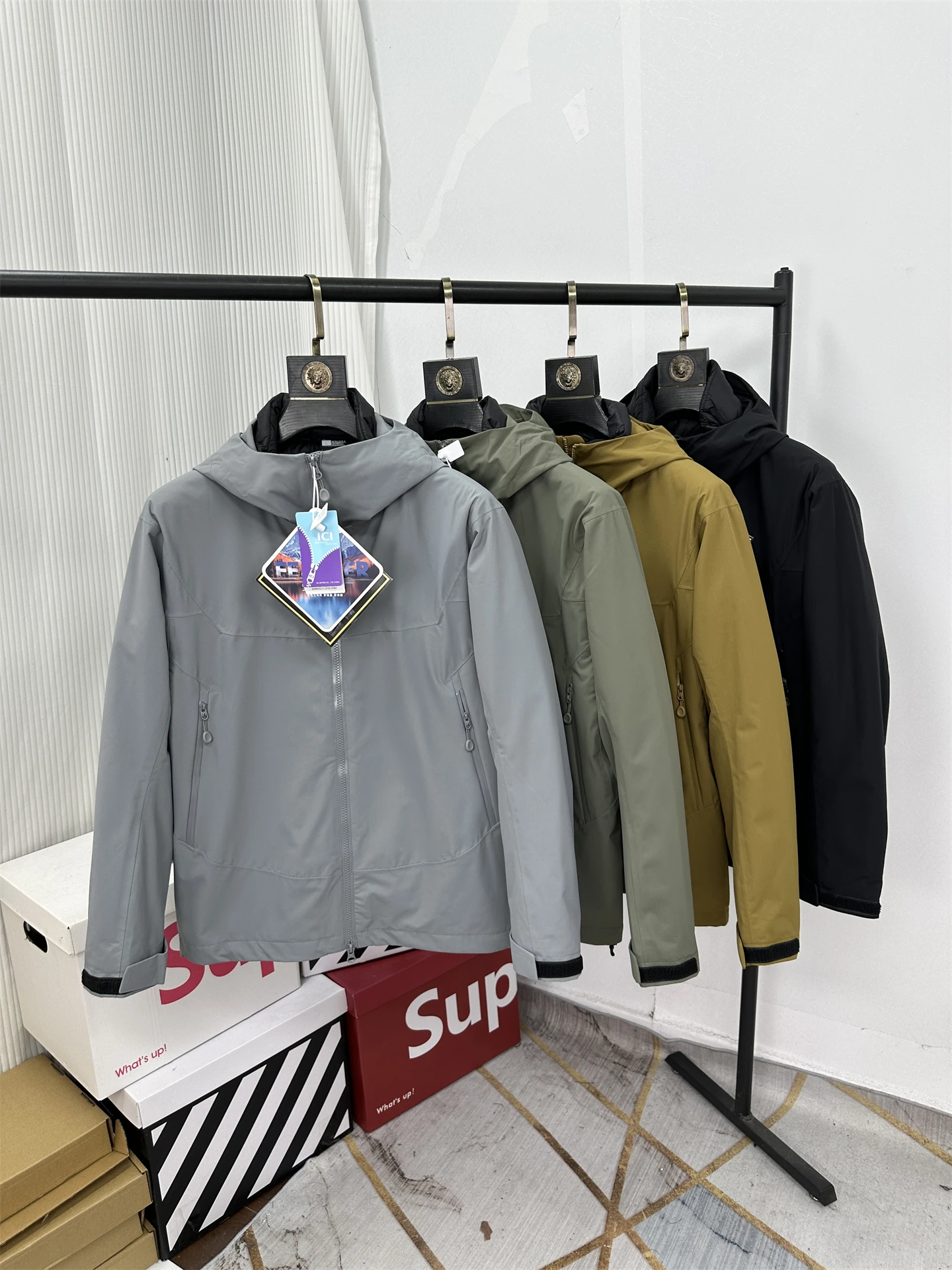 

Men's 3-in- Ski Jaet 90 Du down Hooded Anti-Cold Warm Outdoor Sports Windproof Waterproof Polyurethane Fiber Filling