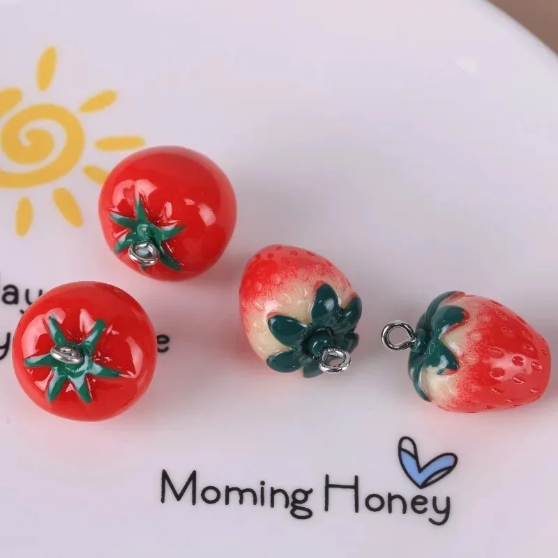 10 pièces de mini-pendentifs réalistes en forme de fraise, tomate et pomme 3D, accessoires faits à la main pour boucles d'oreilles, bracelets et porte-clés