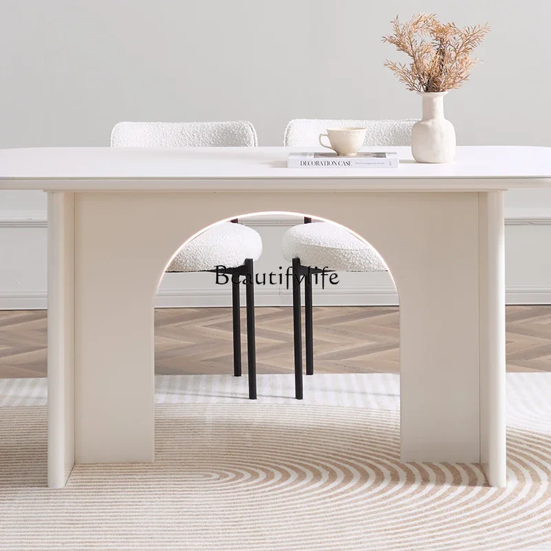 Tablero de roca de viento color crema francés, mesa de comedor ligera rectangular de lujo para el hogar, se puede personalizar, mesa de comedor de madera maciza