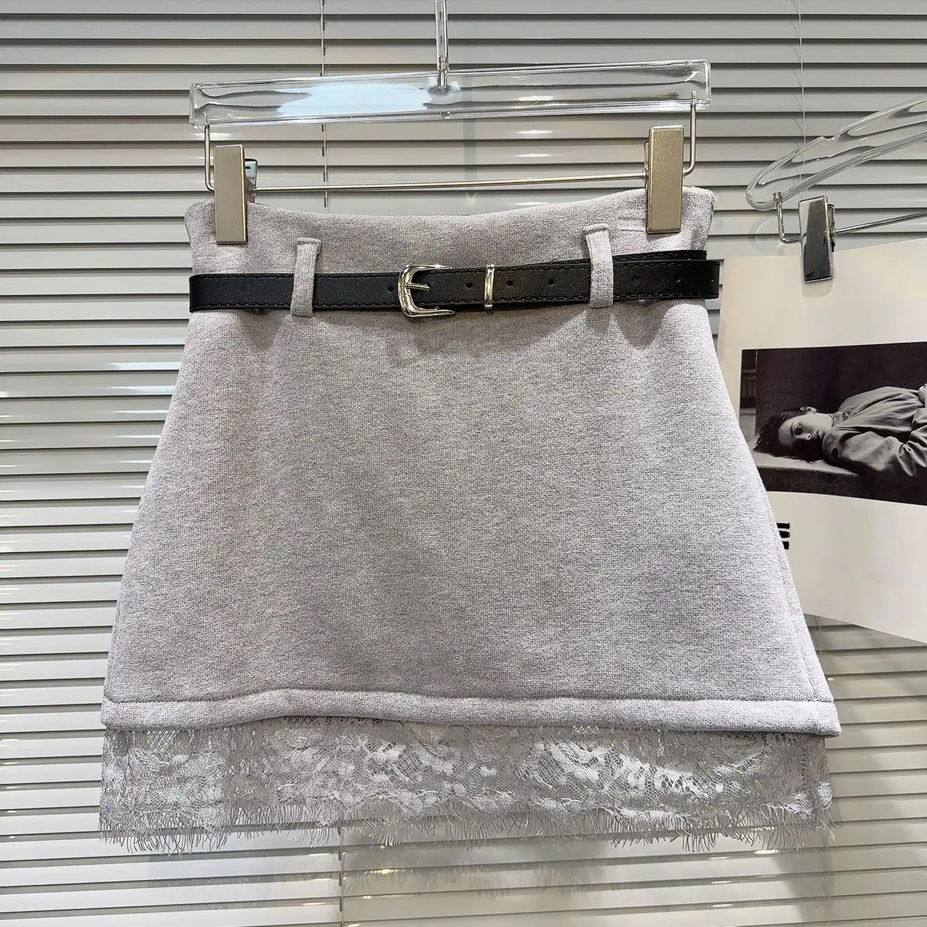 Thiened Fce ort Skirt with Belt Design Lace  for Women Winter New Sle Name Lady f Body Skirt A-Line Silhouette