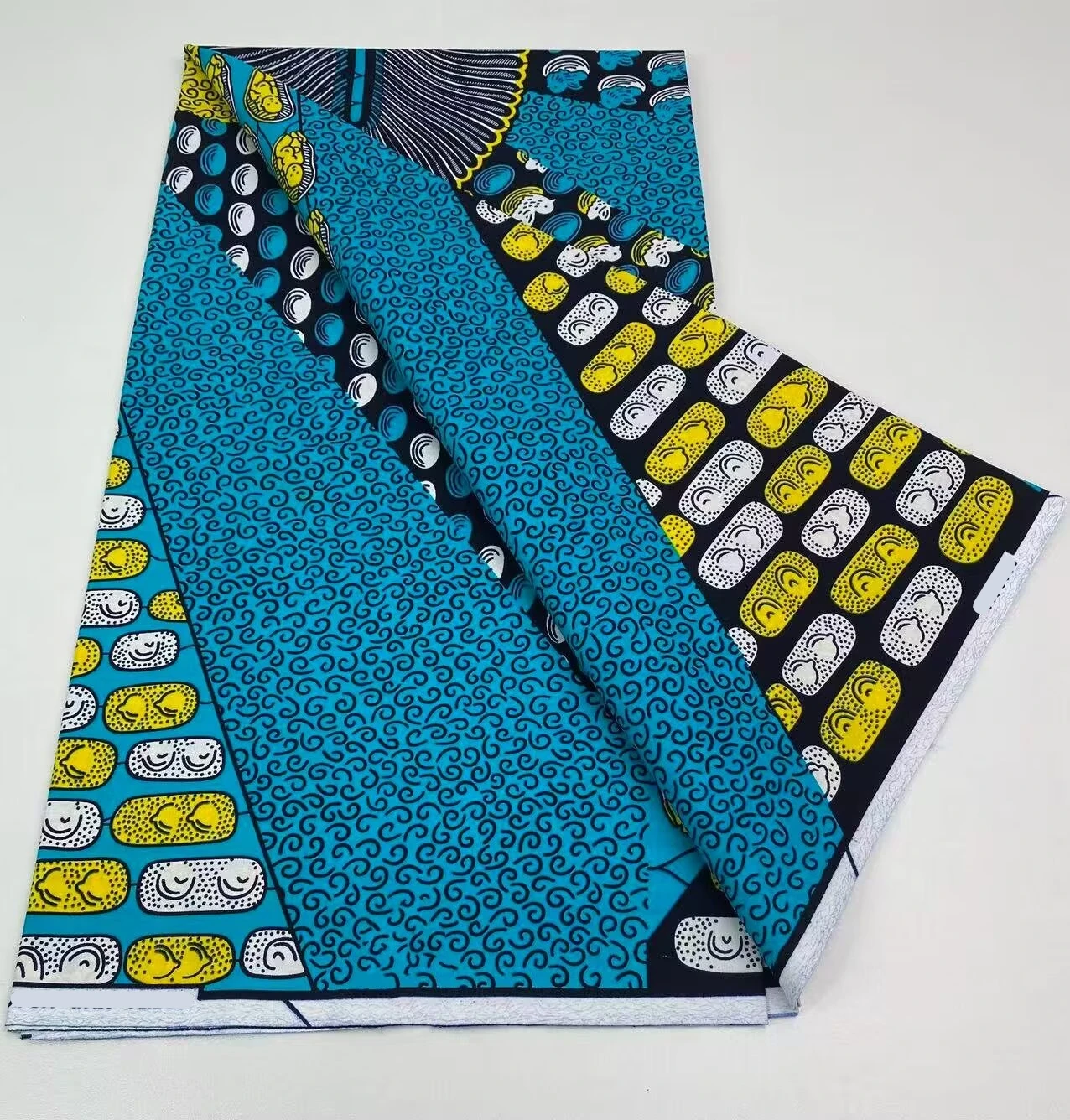 

2025 Hot Sale High-Quality African Wax Print Fabric Ankara Garment Cotton Batik Geometric Fabric for Party Dress 6yard N5-1104-1