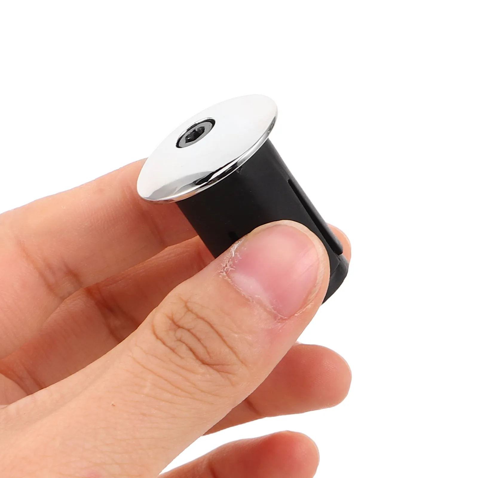 

2Pcs Aluminum Alloy Bicycle Handlebar End Caps Expanding Secure Fit Anti-Slip Smooth Finish for Mountain Road City Bike Cycling