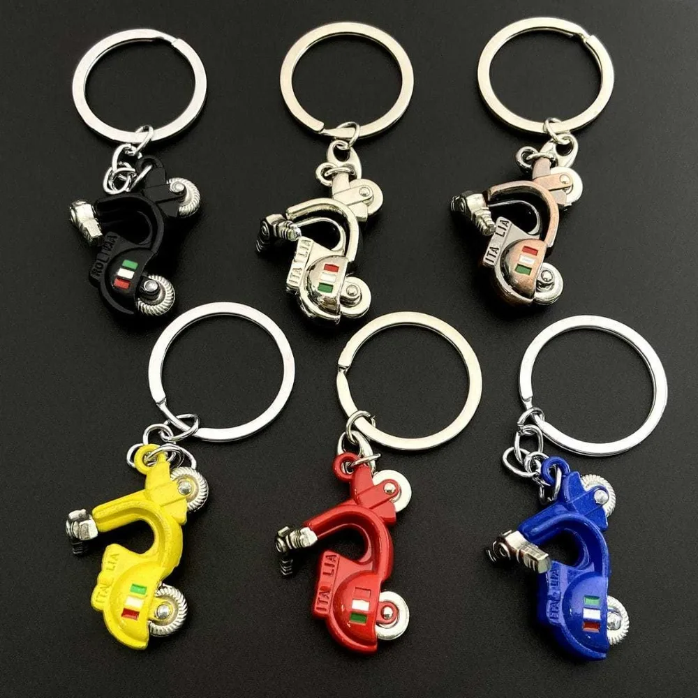 Metal Locomotive Moto 3D Simulation Keyring Punk Rock Key Ring Chain Originality Pendant Backpack Motorcycle Hobby Keychain Gift