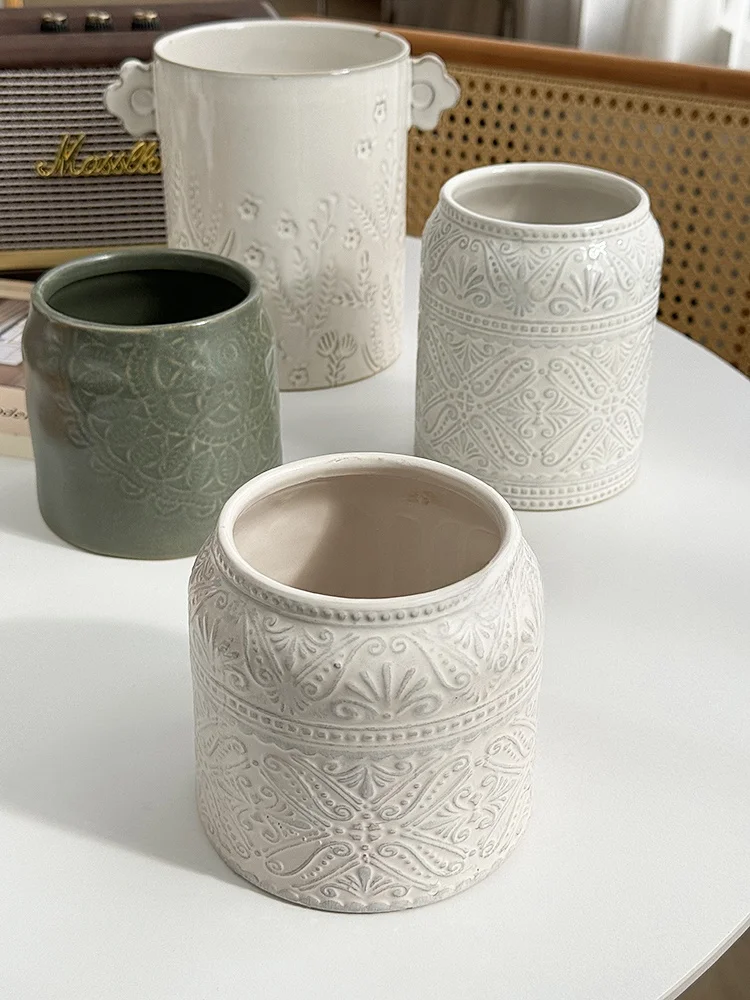 

Rustic Heavy Relief Cerc Decorative Flower Vase Storage Jar Home Decor Item for Bedroom Living Room Dining Room Office