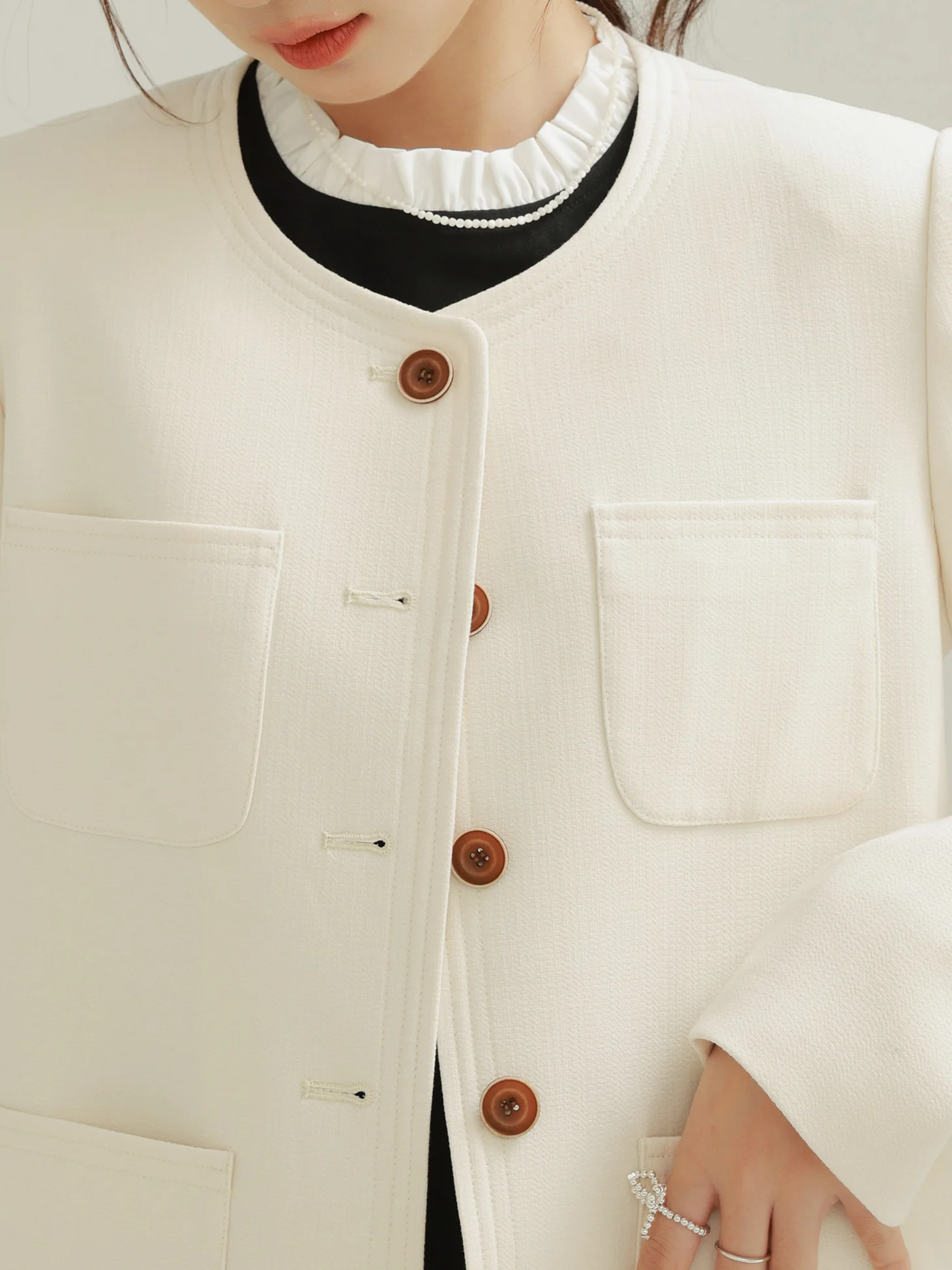 Elegant Retro Casual Contrast Trim Round Neck Jacket Short Cropped Blazer Women Vintage Chic Slim Fit Single Breasted Coat Top