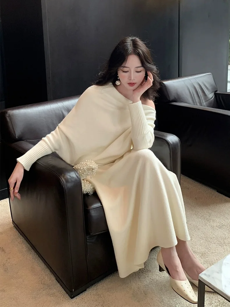 秋冬新作オールマッチセータースーツ レディース伸縮性カジュアルルーズ無地斜め襟ニットツーピーススカートスーツ