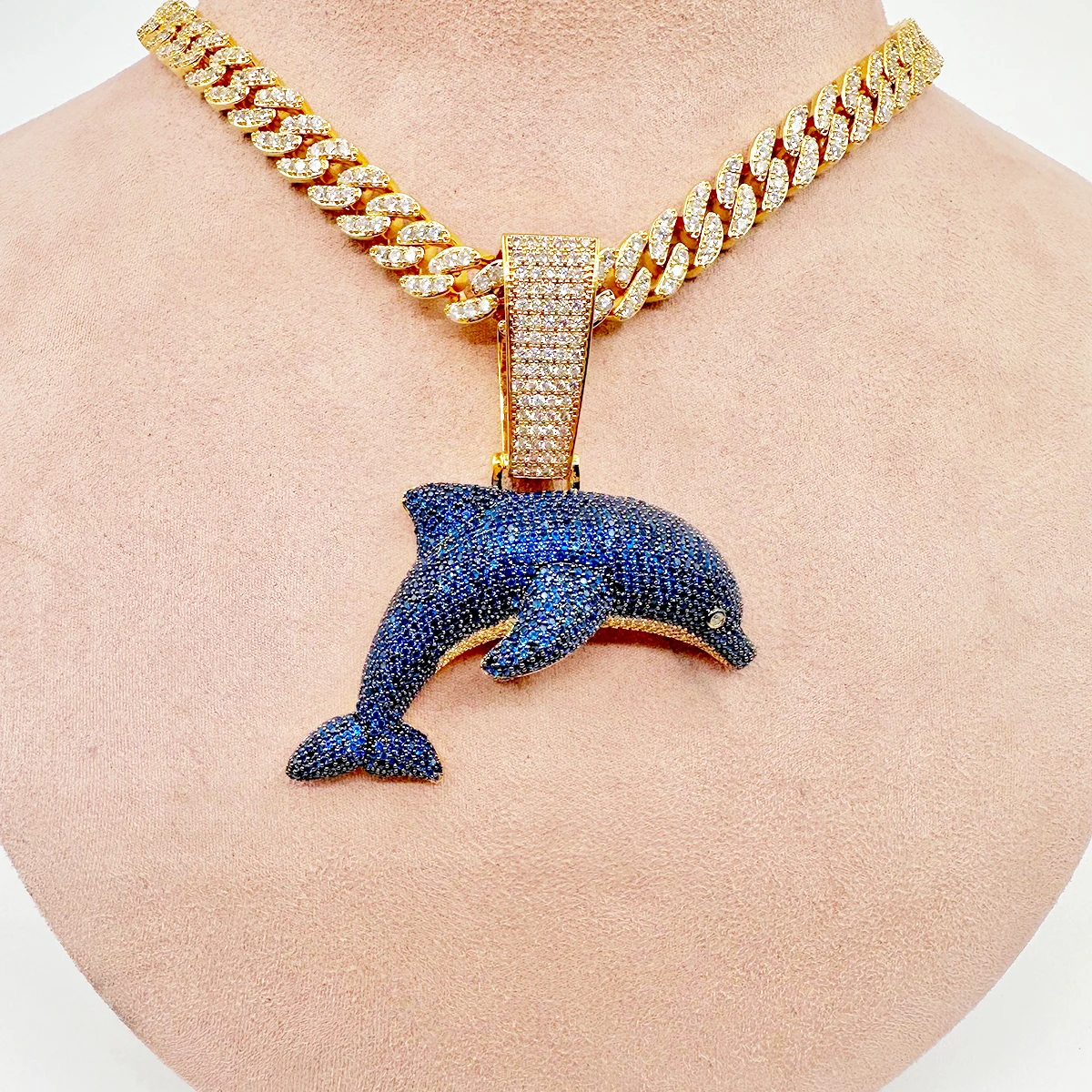 Drip Letter Iced Out Dolphin Animal Necklace for Women Silver Color Pendant Hip Hop Jewelry 2023 Drop Shipping Products