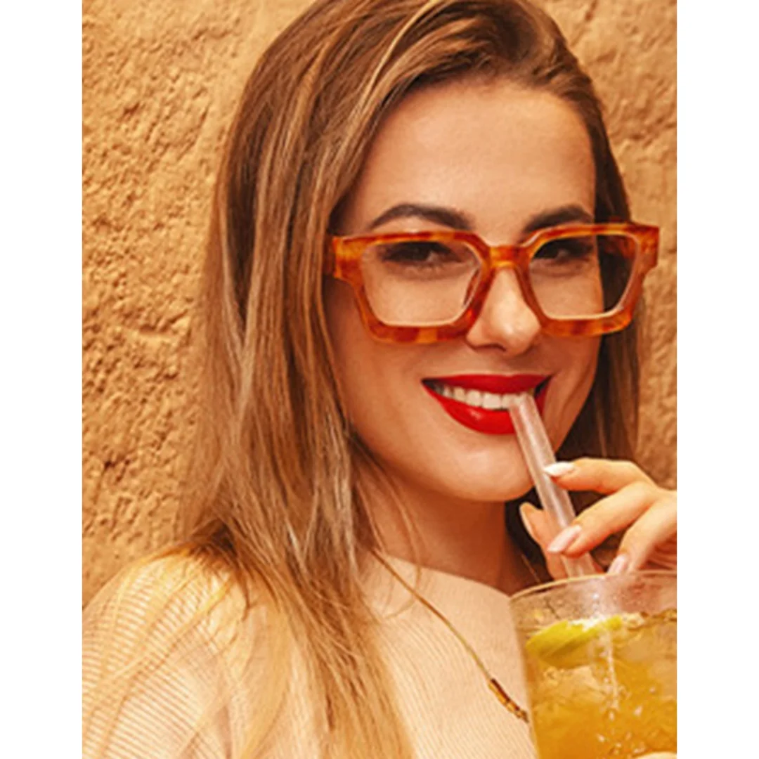 إطار أكثر سمكًا للرجال والنساء نظارات قصر النظر مضادة للأشعة الزرقاء نظارات الكمبيوتر موضة سيدة مربعة وصفة طبية نظارات القراءة