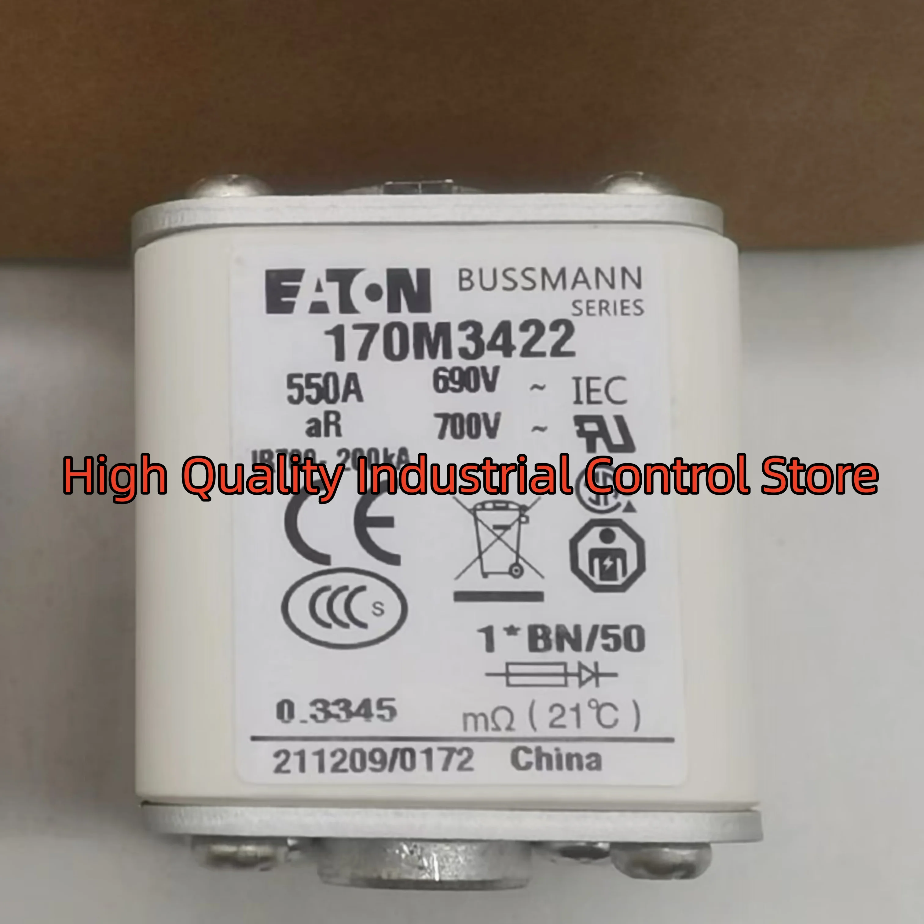 

170M3422 170M6463 Высокоскоростной предохранитель с квадратным корпусом, 100% НОВЫЙ