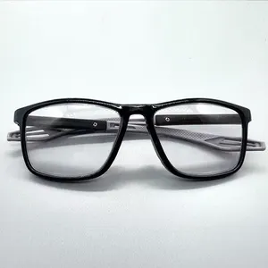 Bir kadını okuyan gözlükte ilk 10 satış-no. 3