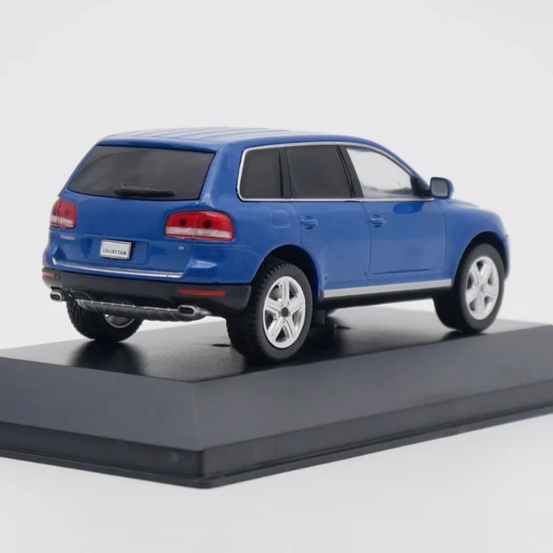 Diecast 1:43 Scale Touareg 2006 SUV Alloy Car Model Finished Product Simulation Toy Collection Gift Static Model Display