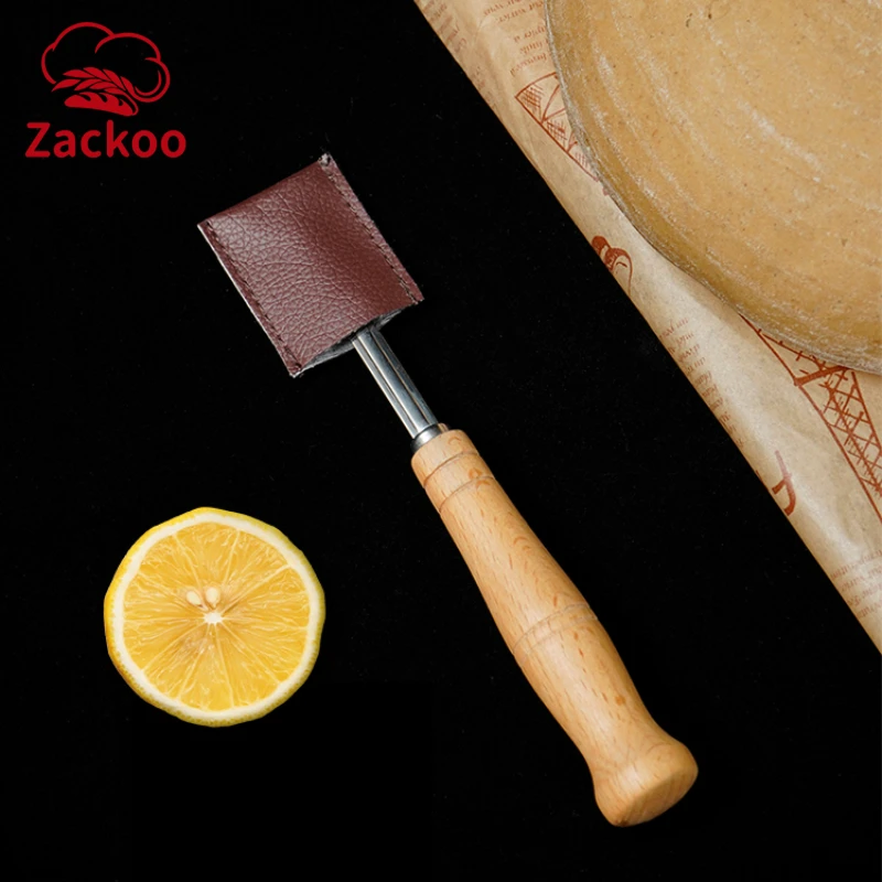 Zackoo Curved Bread Cutter with Wooden Handle 5Pcs Blades Leather Protective Bakers Sourdoug Scoring Slashing Tool Toast Knife