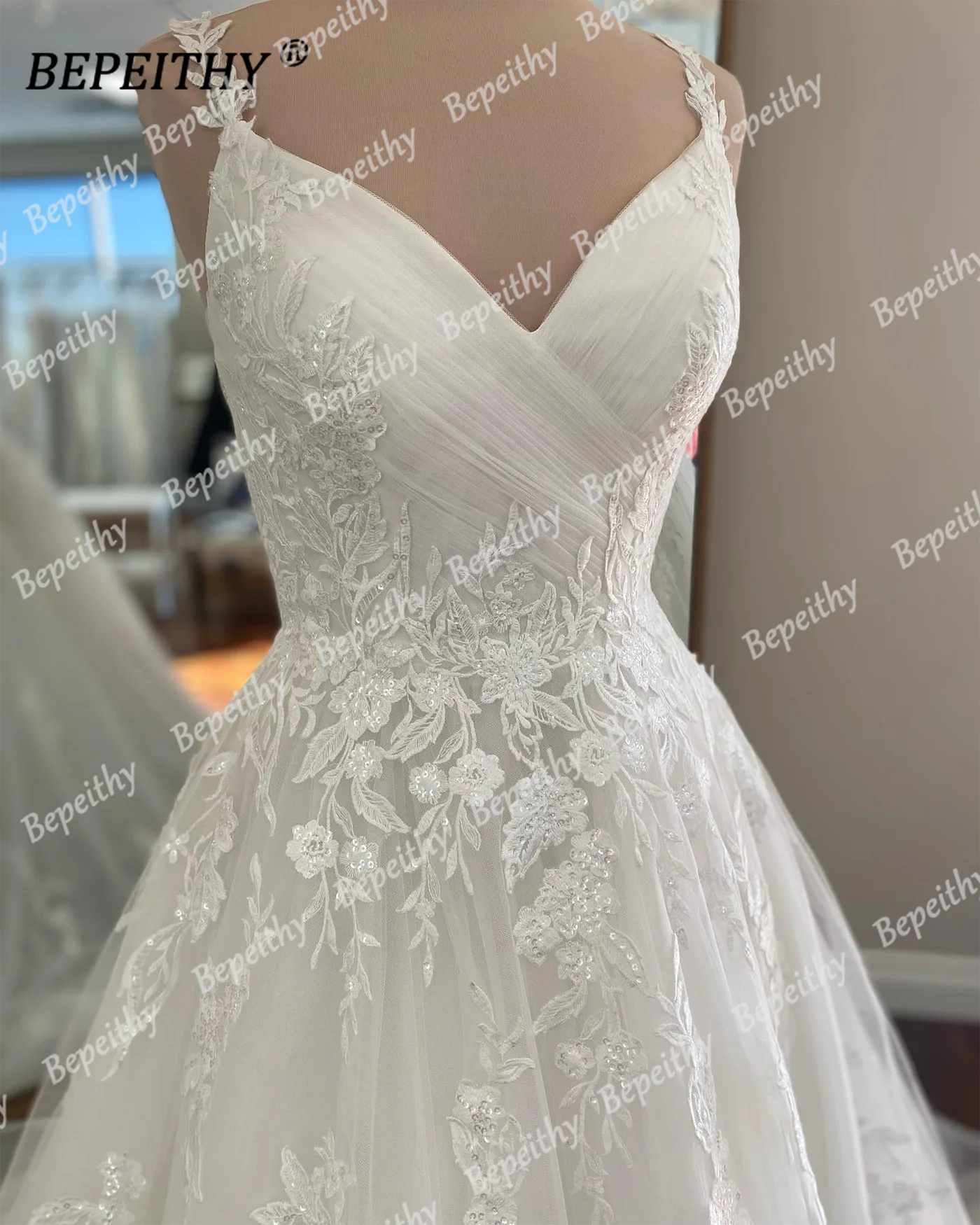 BEPEITHY Customized Ivory V Neck Spaghetti Straps Wedding Dresses For Women 2023 Court Train Lace A Line Bride White Bridal Gown