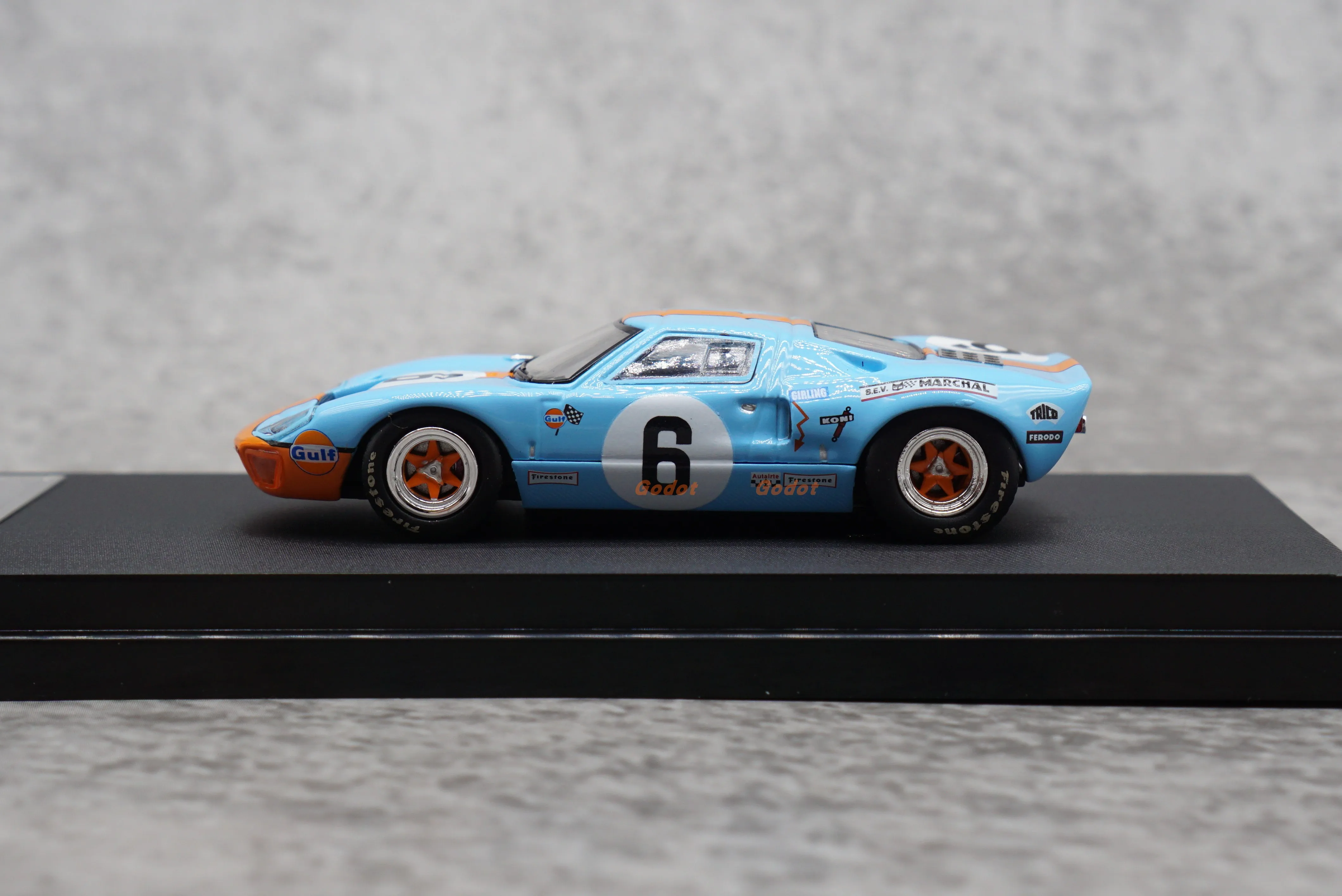 zoom  1/64 Ford GT40 Mk1  Gulfalloy car model toy