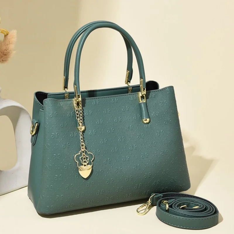 حقائب يد أنيقة للسيدات مصنوعة من الجلد الفاخر تتميز بنمط يومي مستوحى من باريس #4