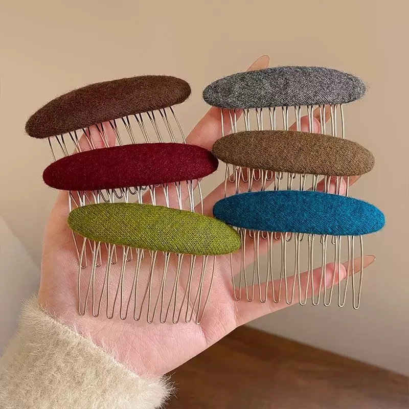 Retro-Stil Filzkamm mit ovalem Metallgestell – für voluminöse Hochfrisuren, Damen-Haaraccessoire – Detail 4