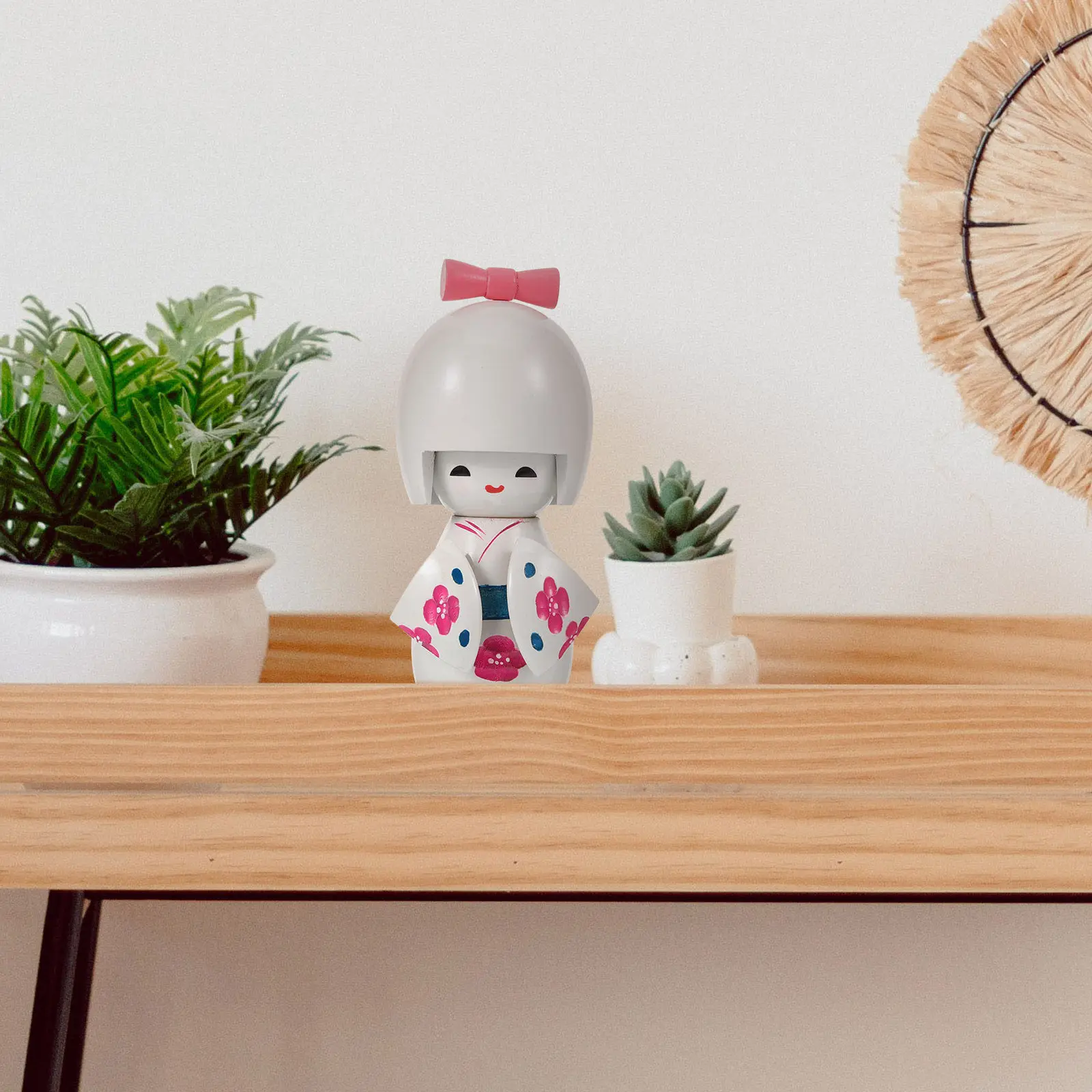 

Японский деревянный сувенир в виде кимоно: легкое, изящное украшение для рабочего стола, классический традиционный декор для дома, подарок.