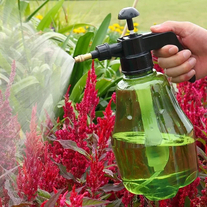 Small Air-pressure Watering Can Easily Meet The Needs of Family Gardening Irrigation By One-button Switching.