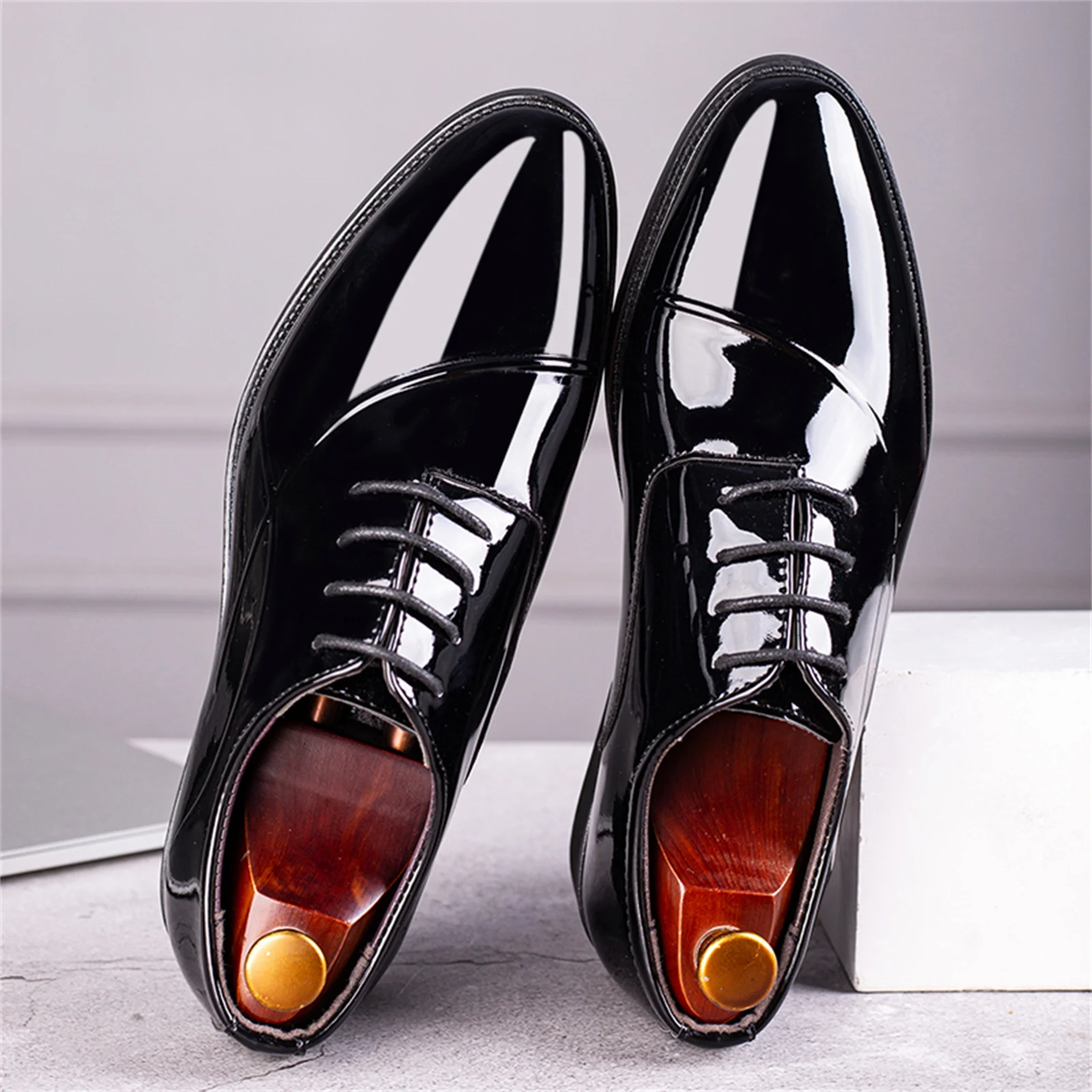 Men's Dress Shoes Classic Modern Formal Business Oxford Comfortable Tuxedo Casual Lace Up Derbys Shoes For Men - Image 4