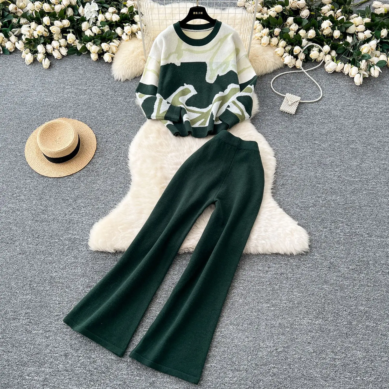 

Модный свитер с контрастными линиями, женский пуловер с круглым вырезом и длинными рукавами, свитер с высокой талией, повседневные широкие брюки, комплект из двух предметов