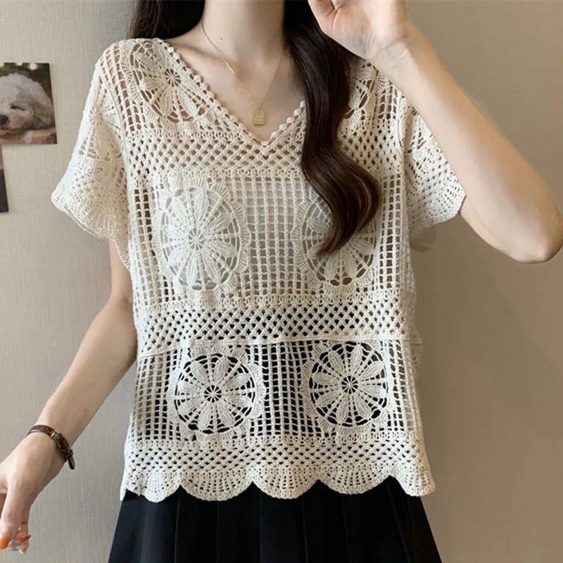Boring Honey French Fashion V-Neck Openwork Sweater 2025 Summer New Embroidered Short-Sleeved T-Shirt Fashion All-Match Top Wome