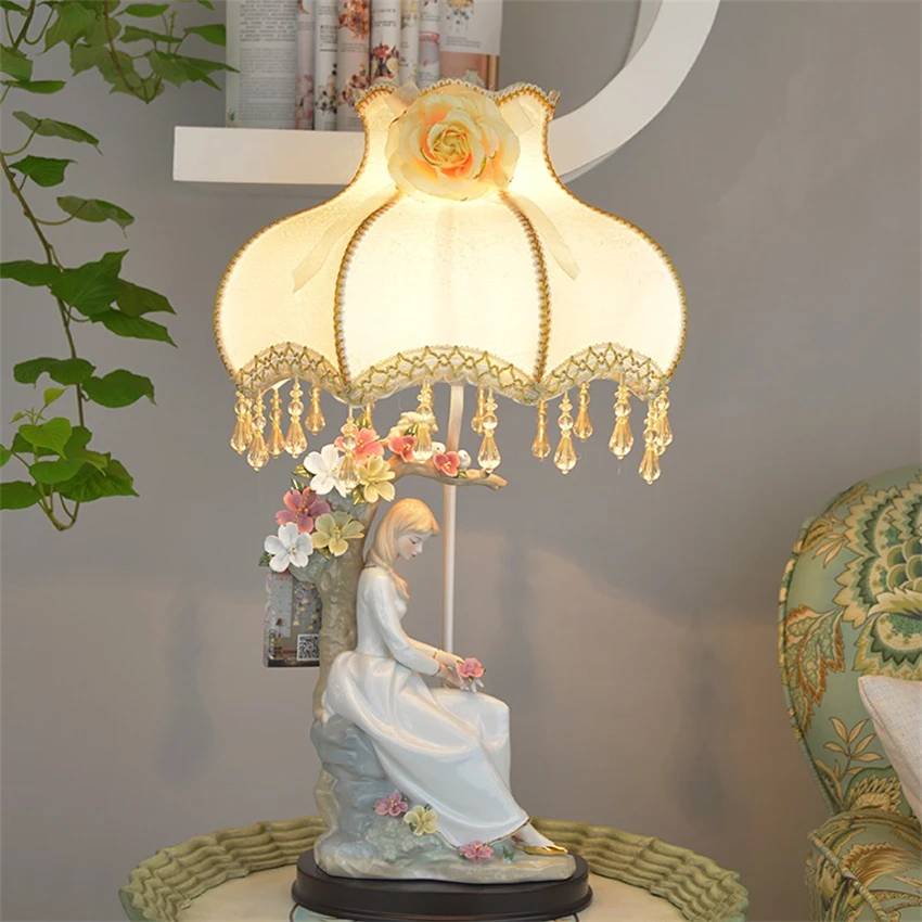 European ceramics princess palace cloth table lamps bedroom bedside lamp creative living room pastoral wedding room desk lights