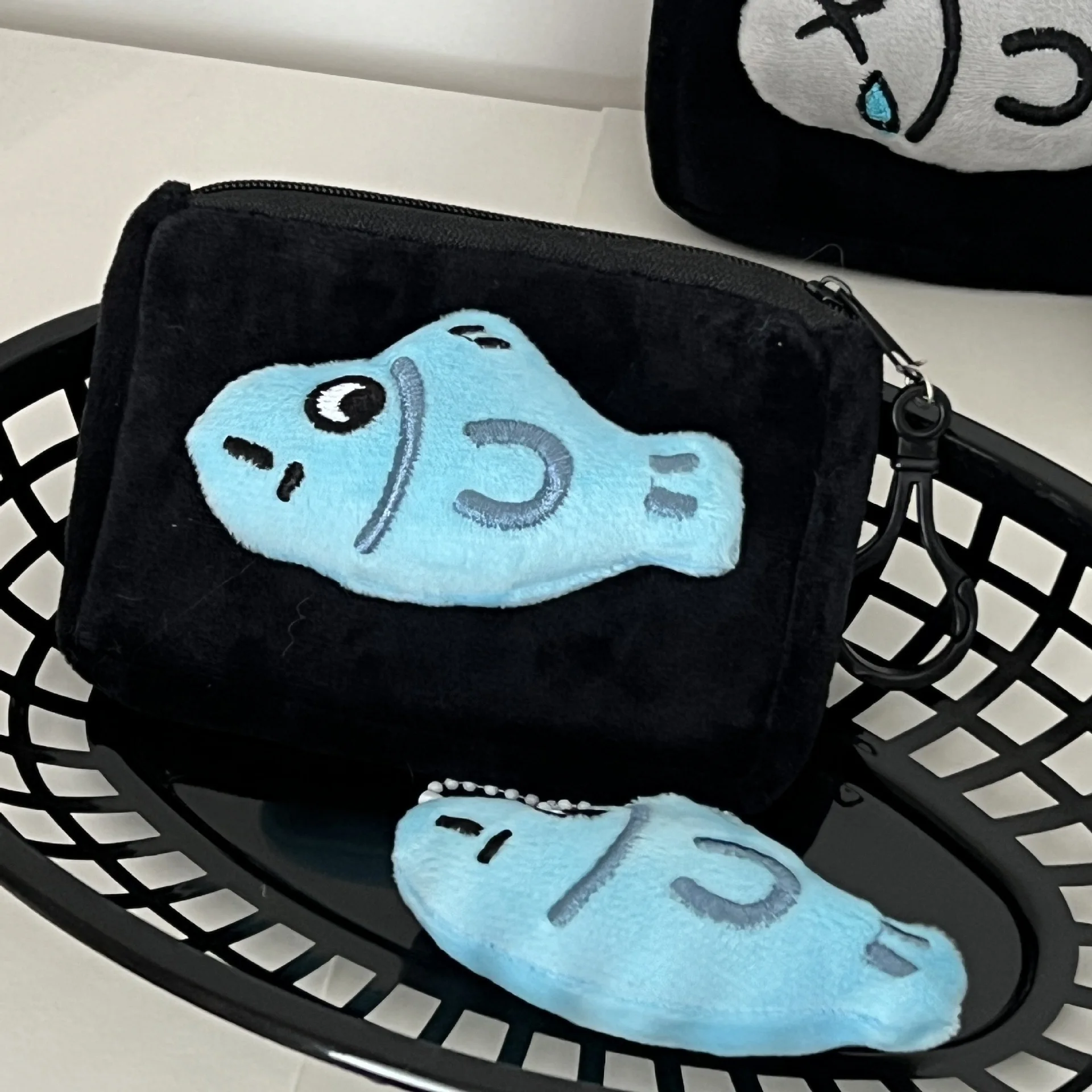 الكرتون الأسماك محفظة نسائية للعملات المعدنية الساحرة لطيف سماعة الحقيبة الإبداعية الكرتون محفظة لينة صغيرة سستة حقيبة التخزين للحقائب الاطفال لطيف