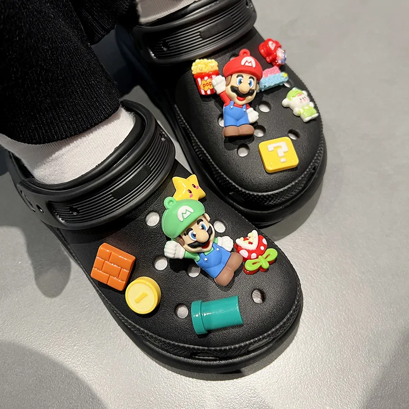 12 Stks/set Nieuwe Mario Schoenen Accessoires Sanrio Cartoon Kawaii Gat Schoenen Gesp Diy Decoratie Verwijderbare Meisje Geschenken