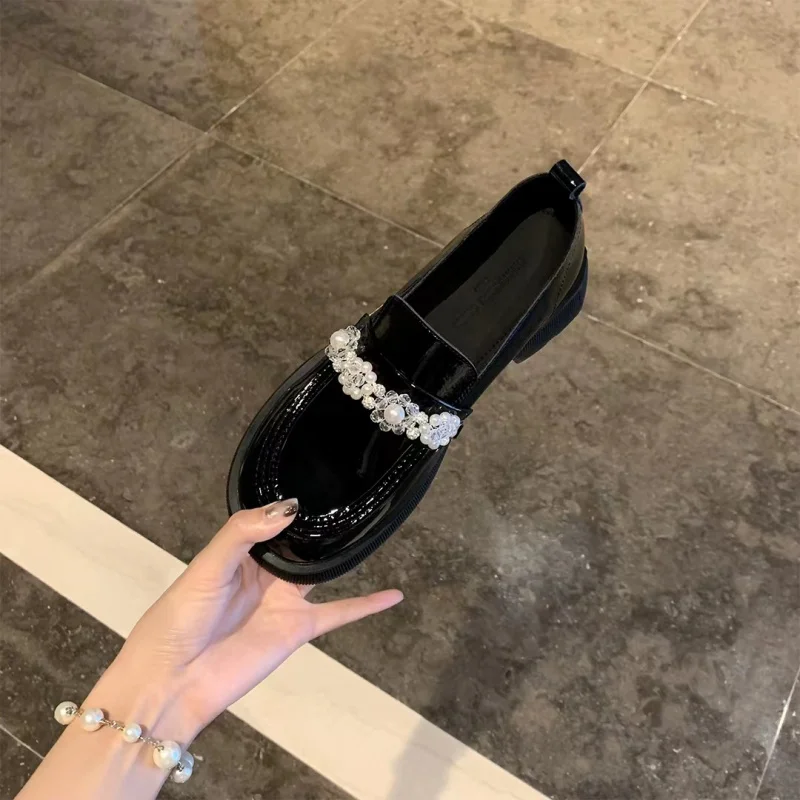 Round-toe chunky heel women's large size leather loafers Mary Jane shoes with leather stitching