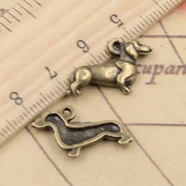 

40pcs 20x15mm Tibetan Bronze Alloy Charms Dog Dachshund Pendants for Handmade Craft EF3894