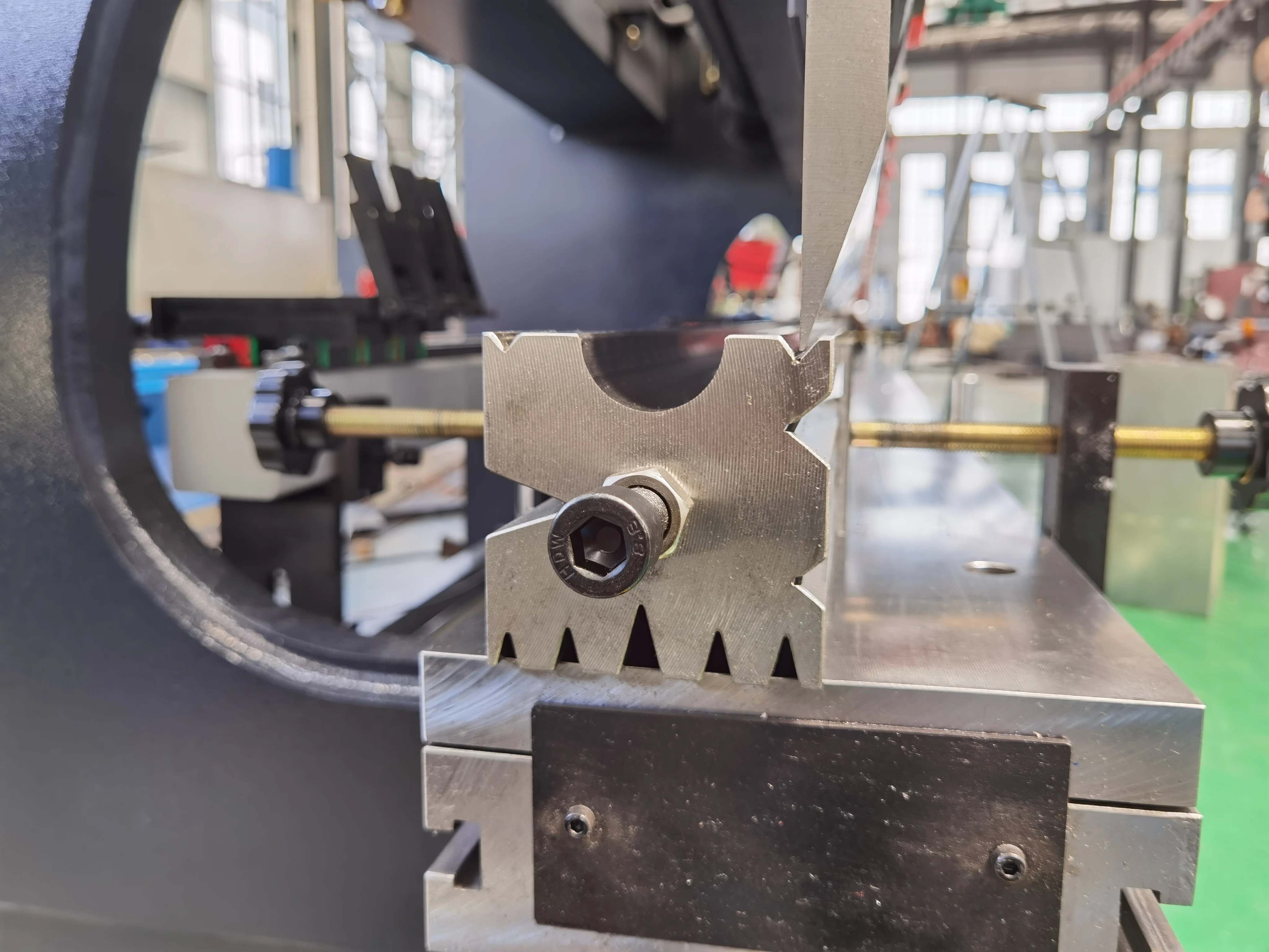 Press Brake Tools Bending Punch and Matrix Die Bending Machine Tool CNC Press Brake Tooling