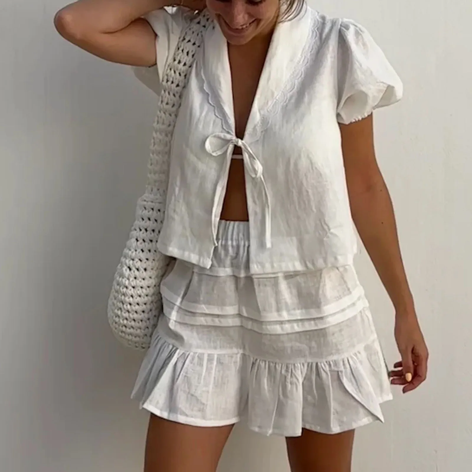 Gaono Women Y2K Peplum Shirts Lace Trim Tie Front V Neck Crop Top Short Puff Sleeve Blouse Cute Babydoll Bow Lace Up Tops