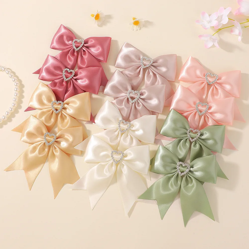 4 Stück Satin-Schleifen-Haarspangen mit Strass-Herz-Dekor, Paar Haarspangen, Süße Mädchen-Mode-Haaraccessoires