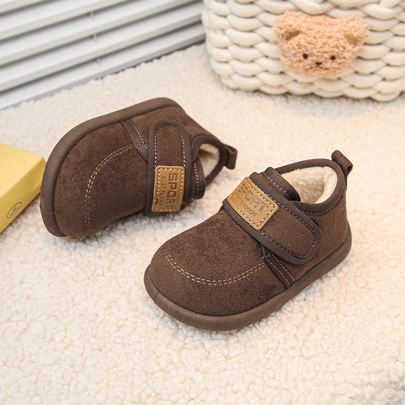 Zapatos de algodón para niños, moda de invierno, antideslizantes, cálidos, suela suave, zapatos informales, botas de algodón ligeras y cómodas para la nieve