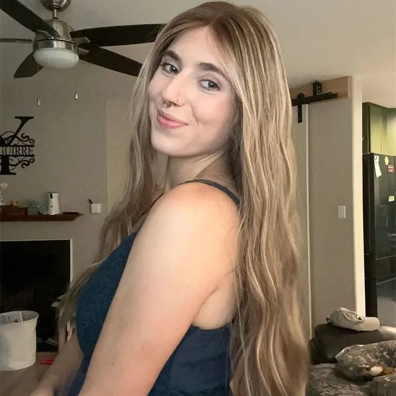 

Женский парик Ombre Коричневый Блондин HD Синтетический парик фронта шнурка Натуральный предварительно выщипанный волос с детскими волосами Парик с длинными волнами 30 дюймов