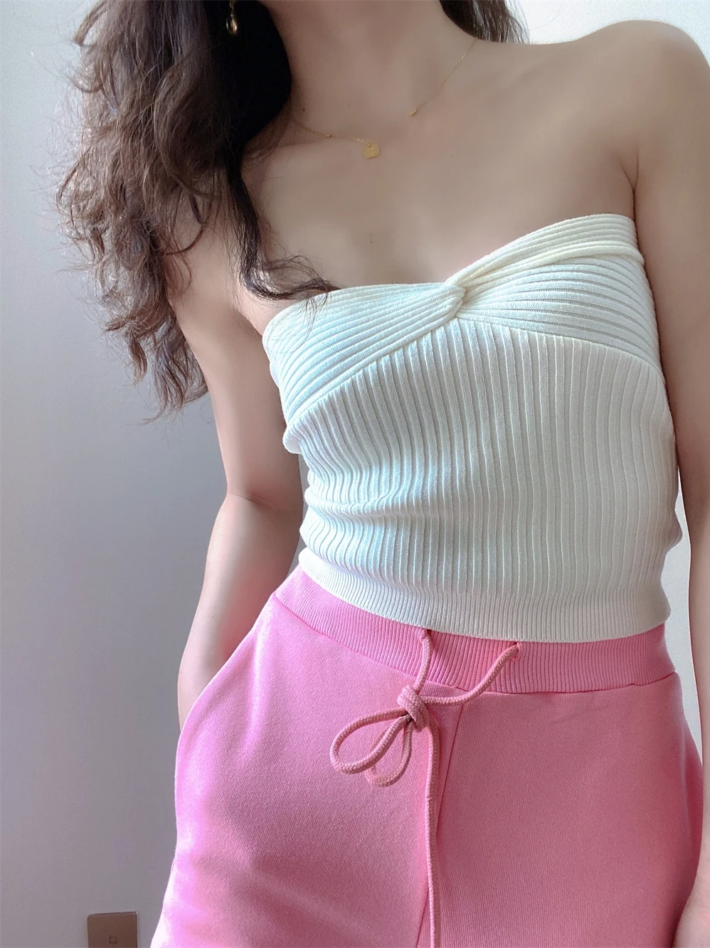 DADANA INS Style Knitted Knot Crop Top Slim Fit Elasticity Show Clavicle Sweater Short Length  Color Street Style Vest