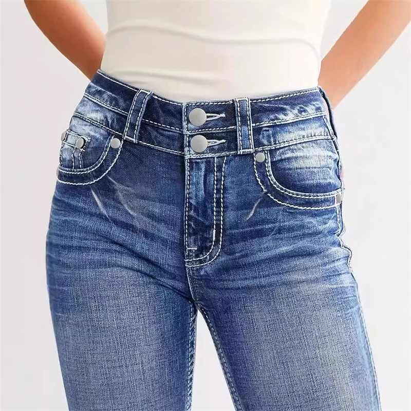 コロシ ストレート プッシュアップ ロングパンツ ポケットにフロントディテール付き ブルー レディース