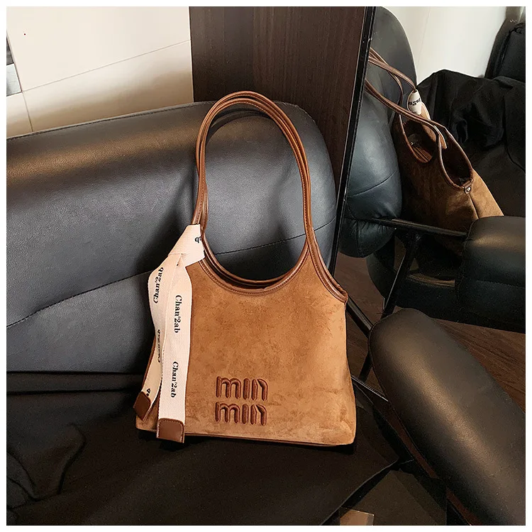 

Осень-зима 2025: женская большая сумка с буквенным принтом, минималистичная сумка через плечо с верхней ручкой, винтажный кошелек через плечо