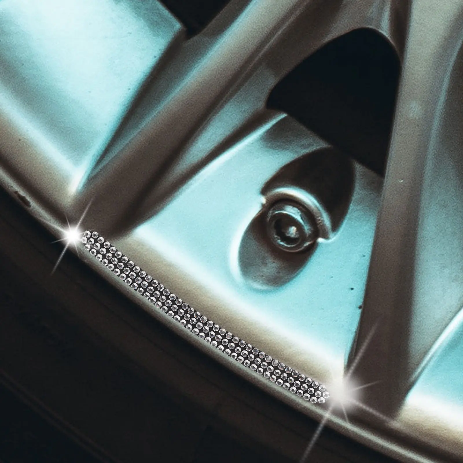 

5Pcs Car Wheel Protection Ring Rim Decals Stylish Stickers Enhance Night Visibility Universal Auto Tire Decoration