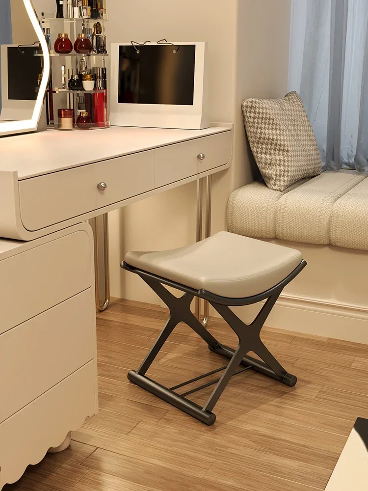 

French master bedroom stool, makeup stool, light luxury, luxury, Internet celebrity dresser, chair, modern, simple