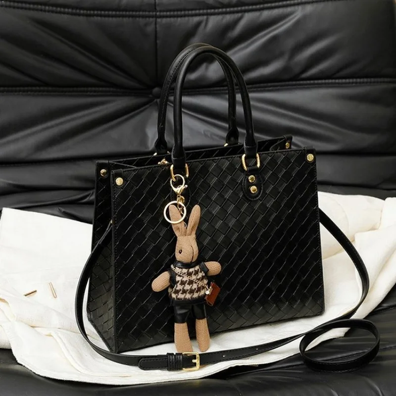 

Versatile Female Bag Underarm Crossbody Campus Students Bag Casual Attractive Stylish Exquisite Practical Chic Fashionable