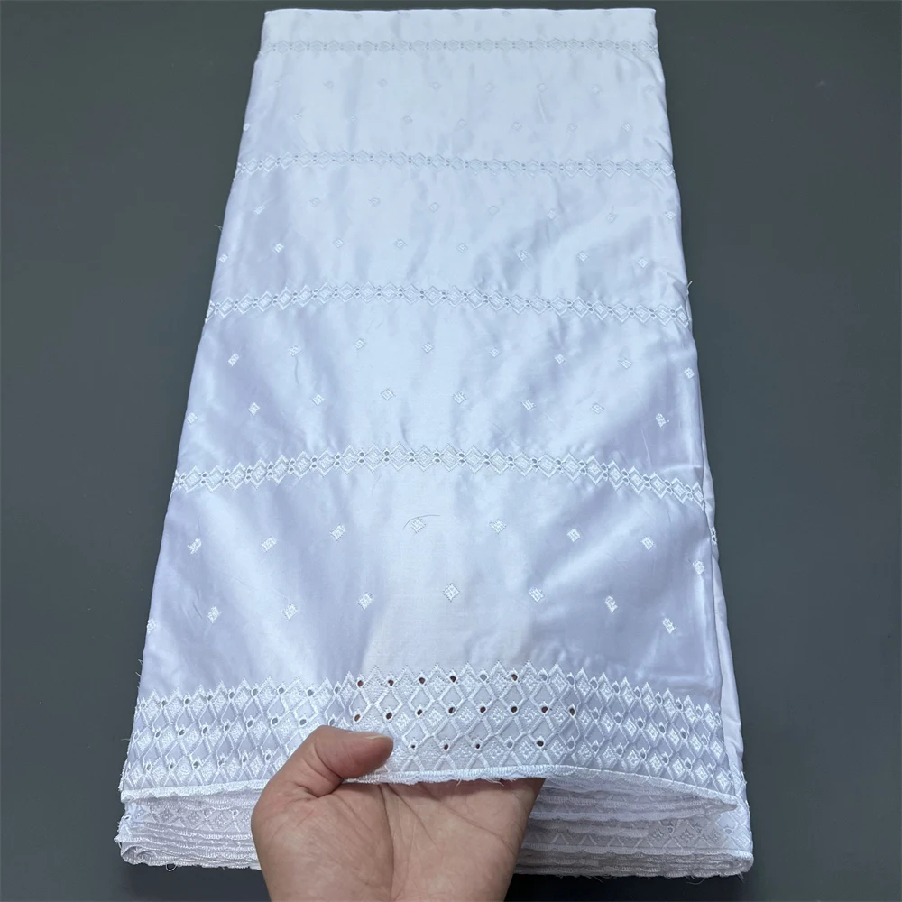 

2025 New African Lace Fabric Nigerian Tulle Embroidered Bridal Gown Material Soft Cotton Damask for Wedding Party Dresses 5Yards